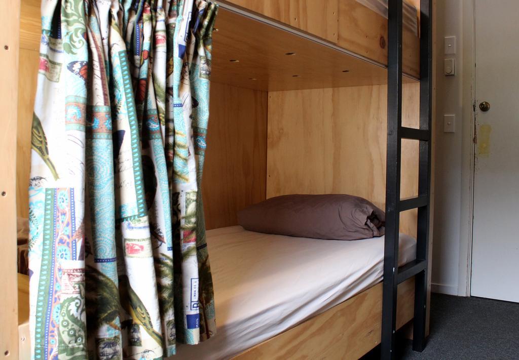 Fox Glacier Pod Hostel & Inn Екстериор снимка
