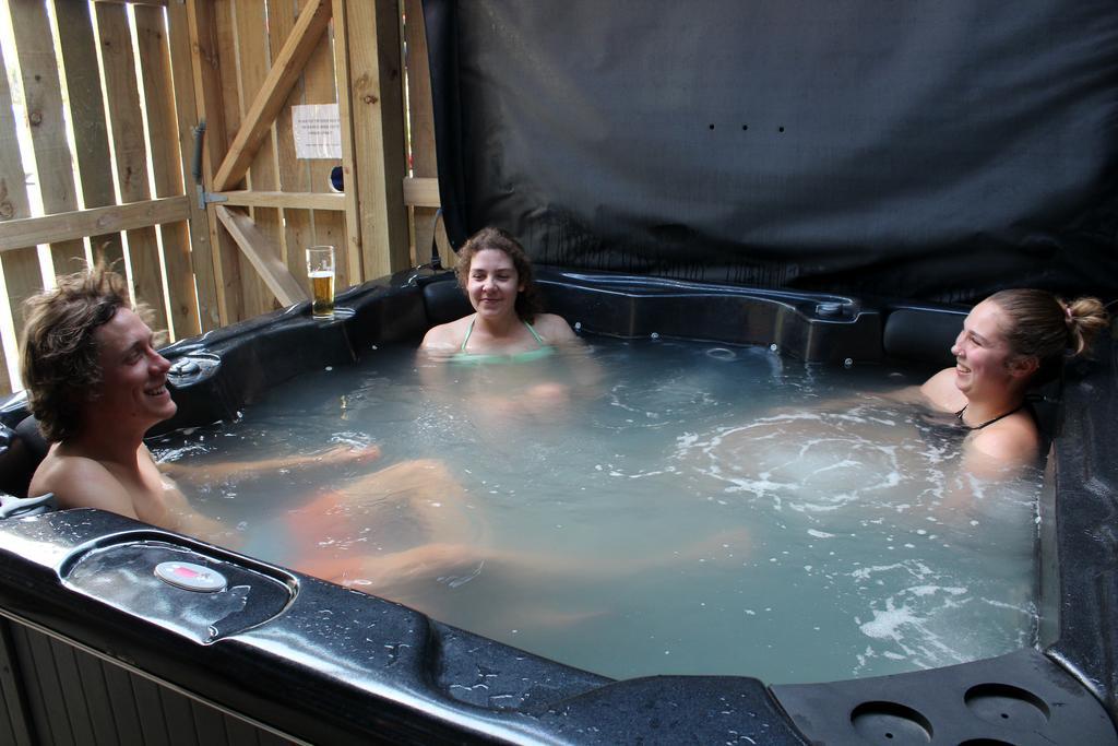 Fox Glacier Pod Hostel & Inn Екстериор снимка