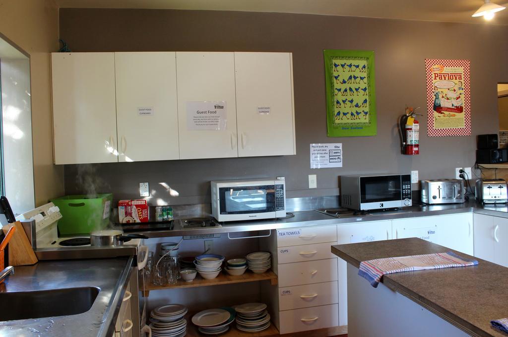 Fox Glacier Pod Hostel & Inn Екстериор снимка