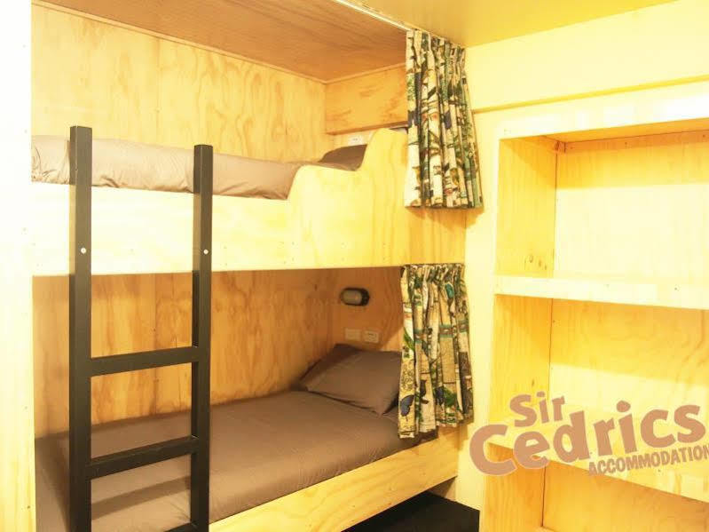 Fox Glacier Pod Hostel & Inn Екстериор снимка