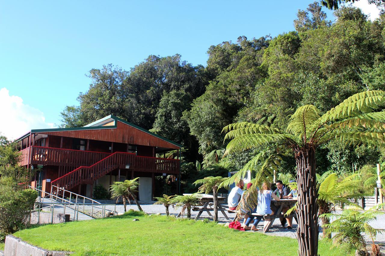 Fox Glacier Pod Hostel & Inn Екстериор снимка